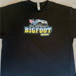 Men’s XXL Black Bigfoot Monster Jam Monster Truck Graphic Tee